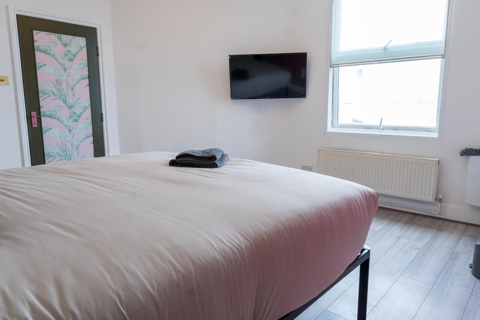 5C- Stylish Urban Retreat - Spacious 2 Bed Flat London Luaran gambar